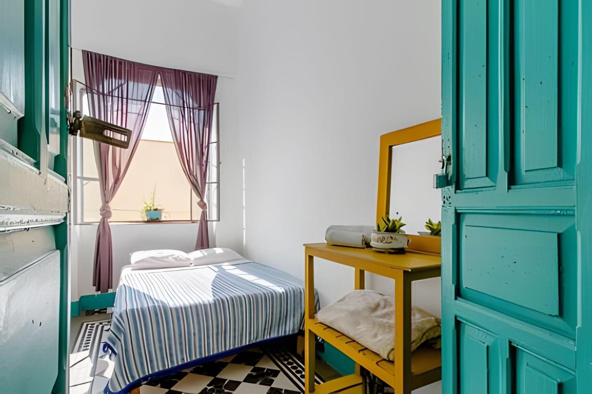 1 Guadalajara Corazon Del Centro Historico Hospedate En Una Casa Antigua En Una Habitacion Sencilla Con Areas Comunes Y Banos Compartidas Екстер'єр фото