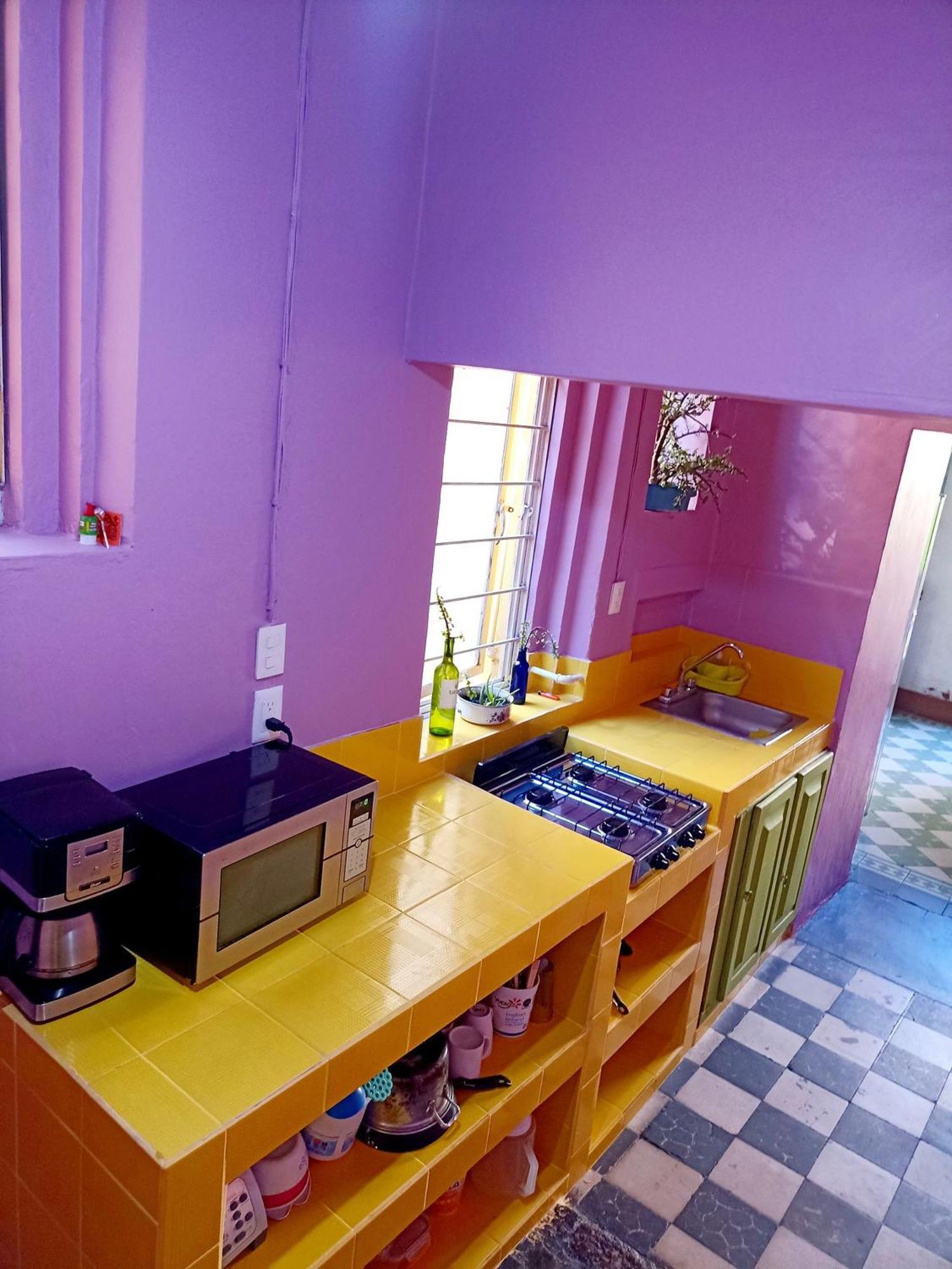 1 Guadalajara Corazon Del Centro Historico Hospedate En Una Casa Antigua En Una Habitacion Sencilla Con Areas Comunes Y Banos Compartidas Екстер'єр фото
